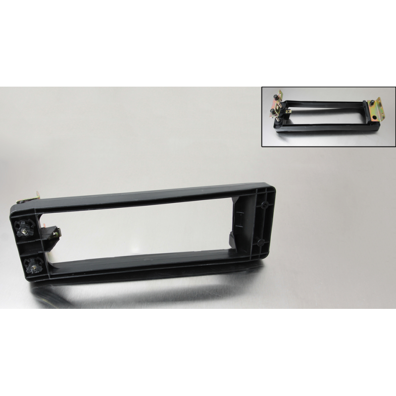 Кронштейн противотуманок ДАФ 95 лівий пластик DAF 95XF лівий 1449528